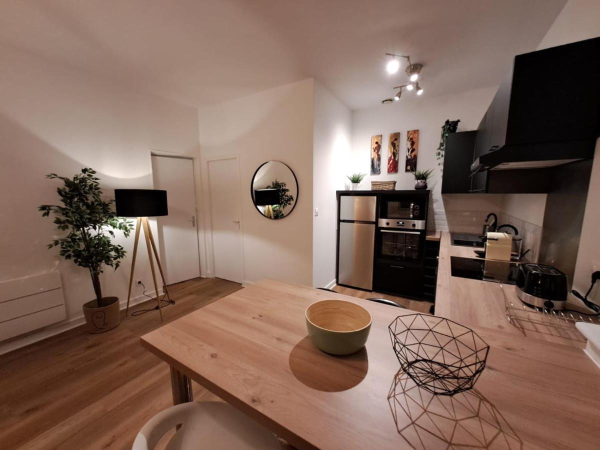 Le Saint Jean , Centre Historique, Wifi, Tout Equipe, Ideal Famille, Business, Ou Simple Escapade Ньор Экстерьер фото